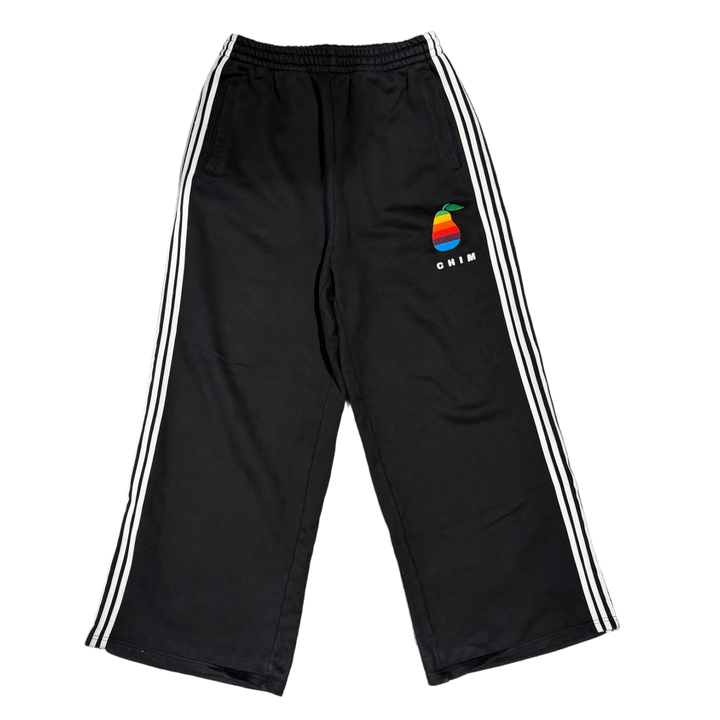 Happy Memories Don't Die 'Chim Pear' Black Sweatpants