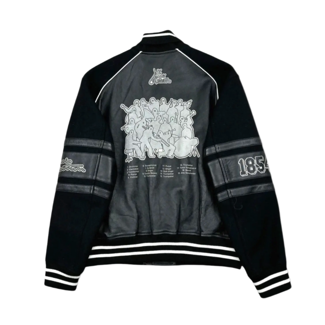 Louis Vuitton &