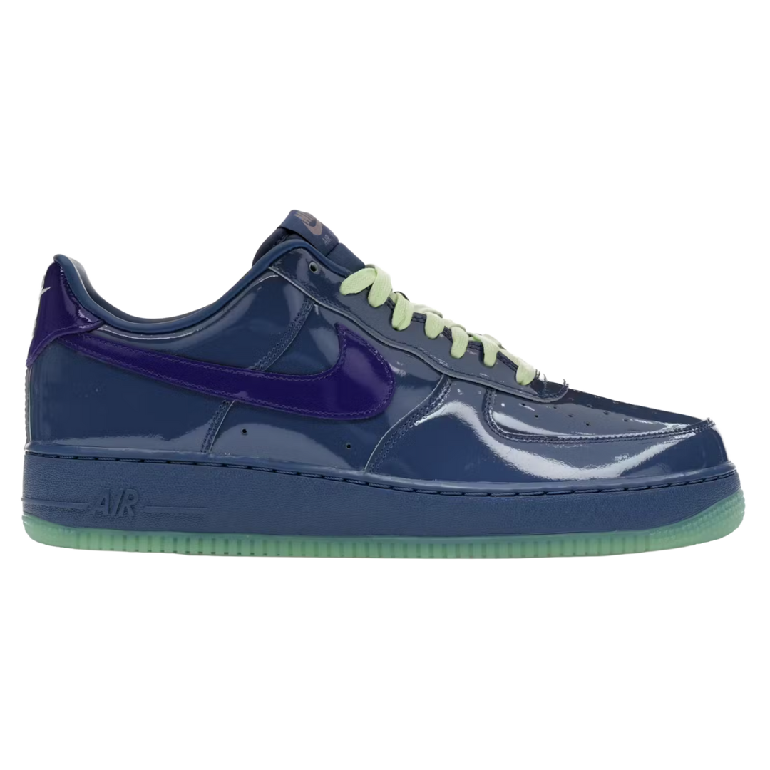 Nike Air Force 1 Low &