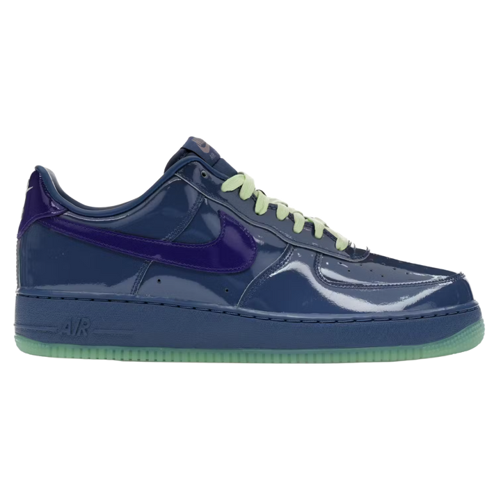 Nike Air Force 1 Low &